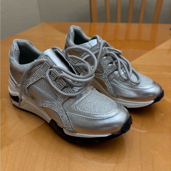 Steve Madden Metallic Sneakers - Picture 1 of 5